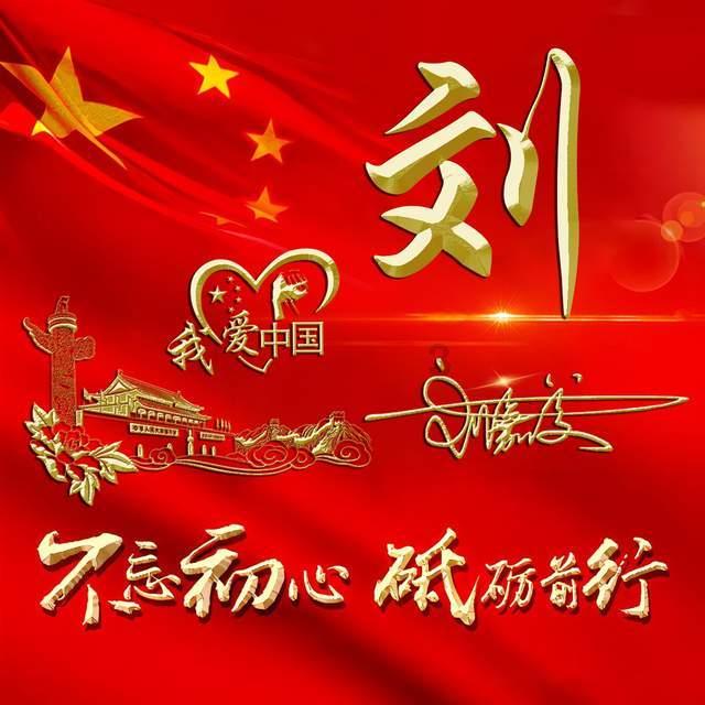 逃离海滩的女孩